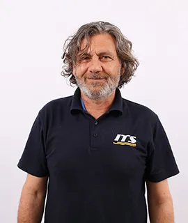Derek	Saliba